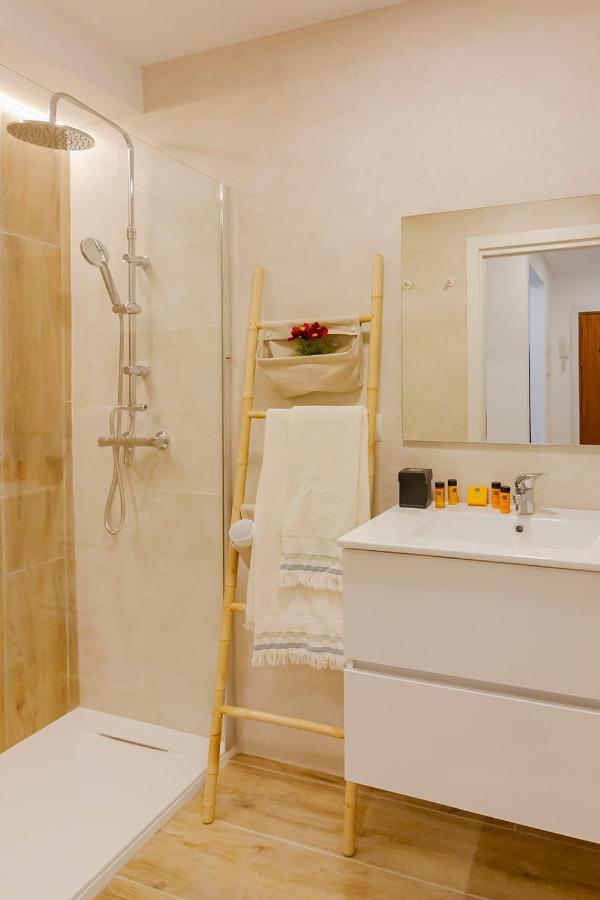 Nordik Apartments Urban - Centro "Reikiavik" Малага Екстер'єр фото